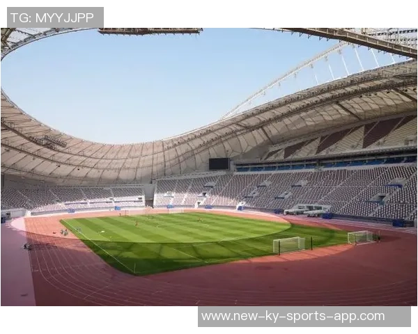 海港冬训首堂课在多哈举行新援让克劳德积极参与合练展现状态